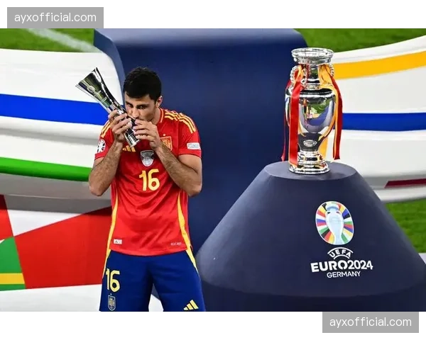 镜头故事：贝林厄姆与对方后腰的跑动缠斗贯穿整场比赛